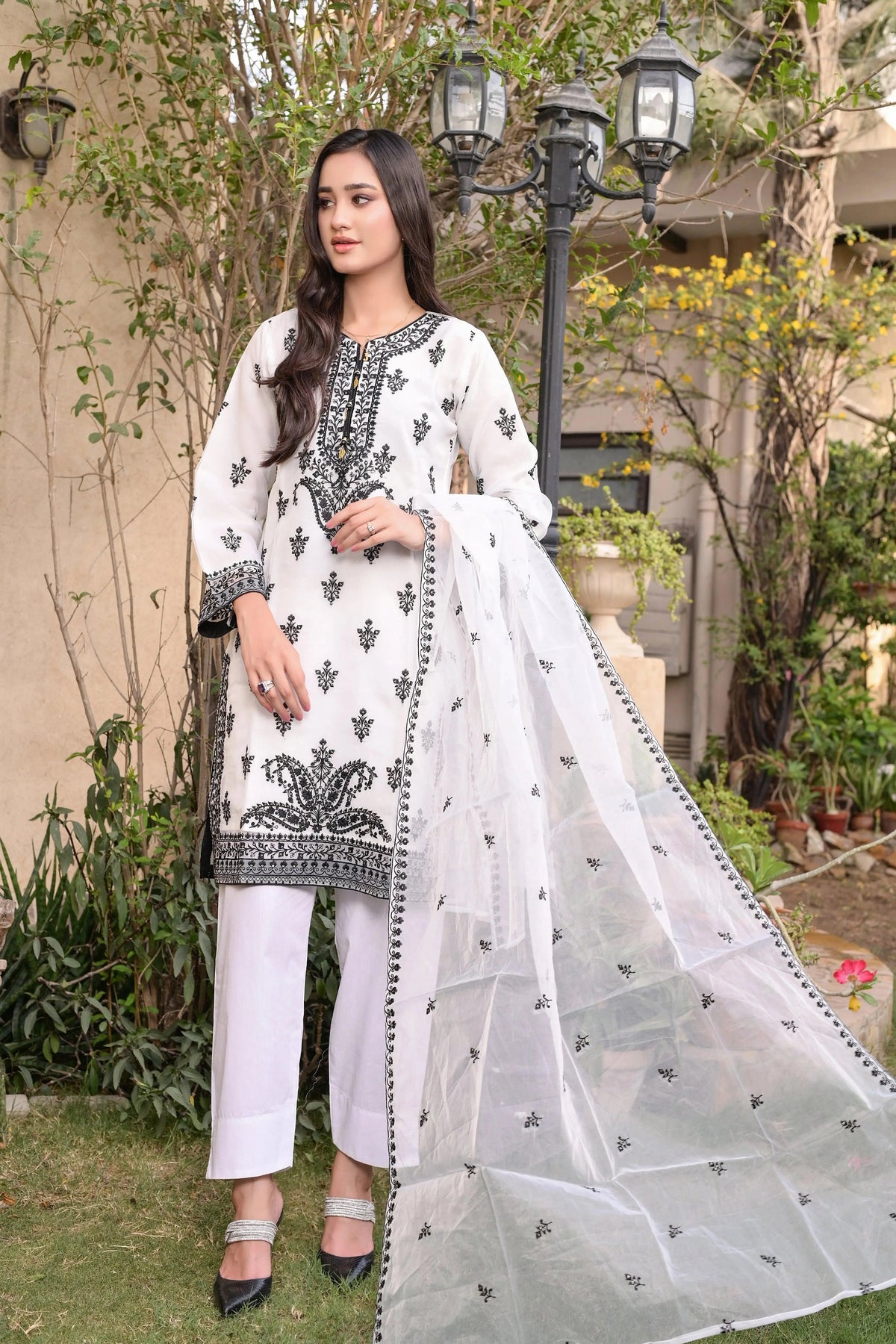 Raunak - Pearl White Embroidered Organza 3 Pec